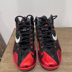 Nike Lebron 11- Away